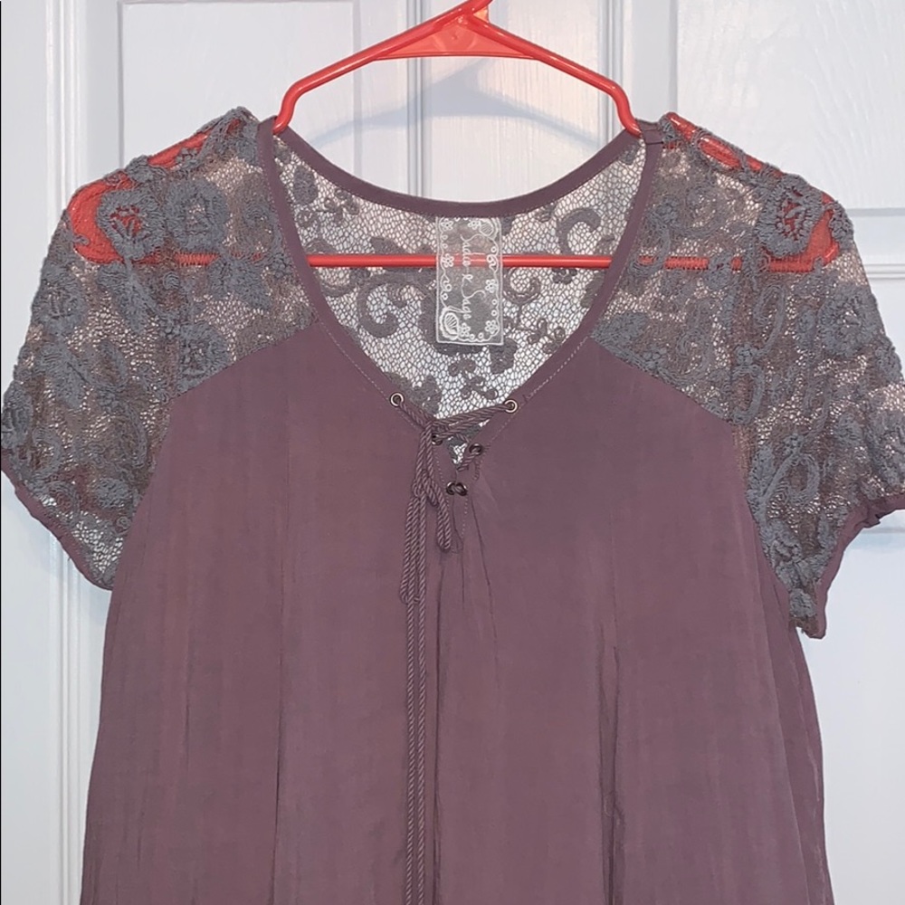 Sadie & Sage Flowy Top